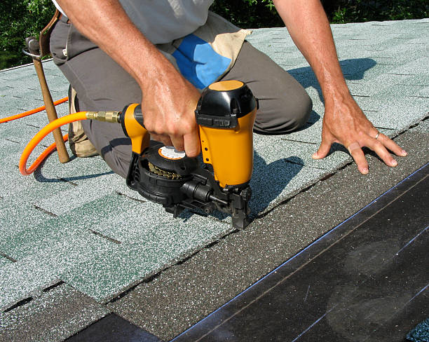 Best Roof Maintenance Services  in Broadmoor, CA